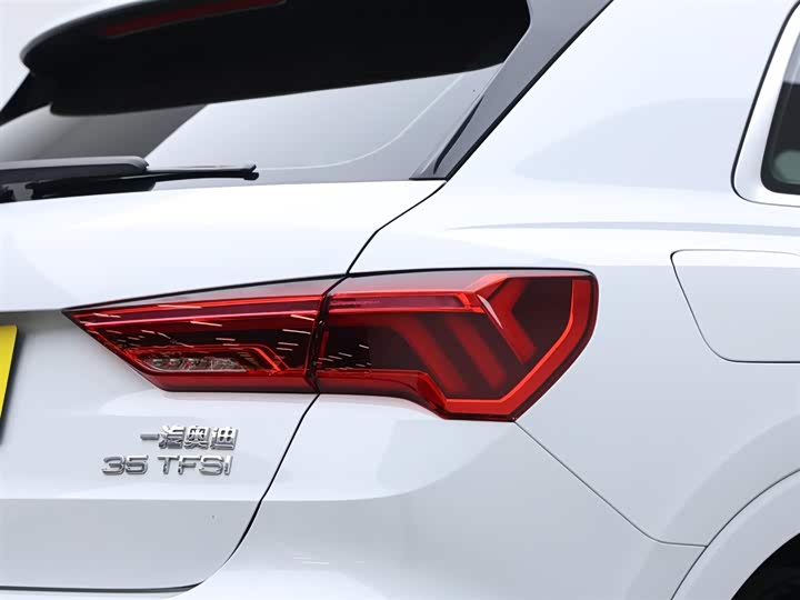 Фото 7 - Audi Q3