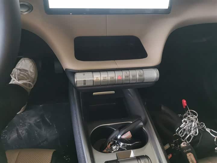 Фото 14 - BYD Dolphin