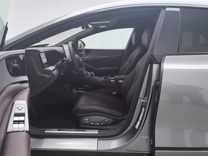 Фото 10 - Denza Z9GT