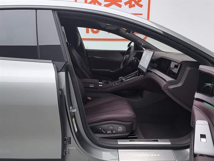 Фото 23 - Denza Z9GT