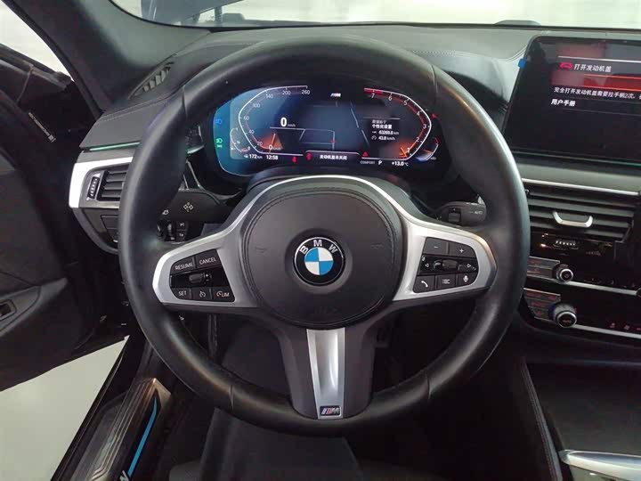 Фото 11 - BMW 5 Series