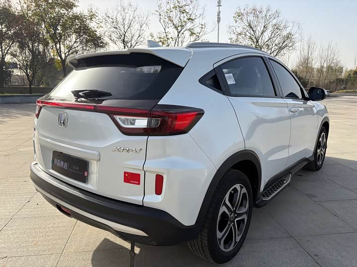 Фото 29 - Honda XR-V