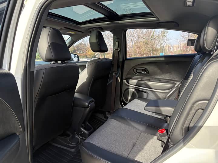 Фото 36 - Honda XR-V