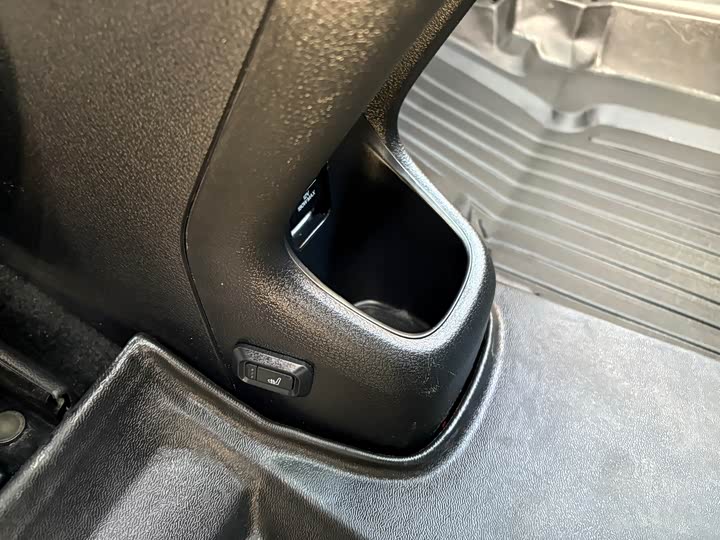 Фото 37 - Honda XR-V