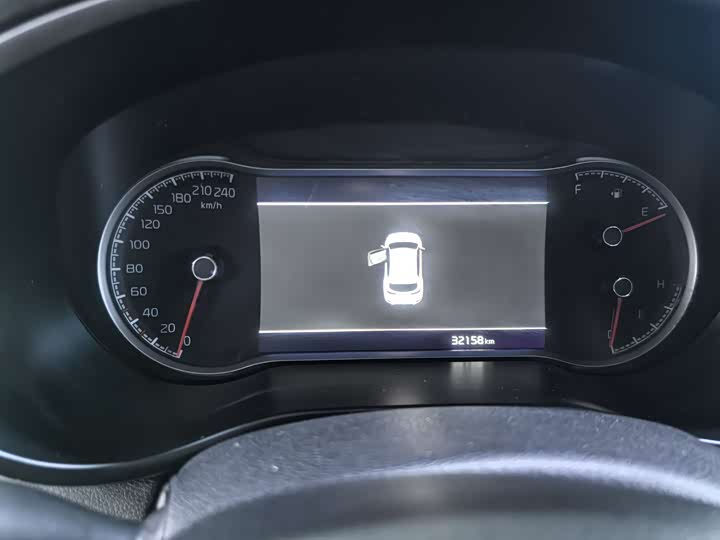 Фото 11 - Kia KX5