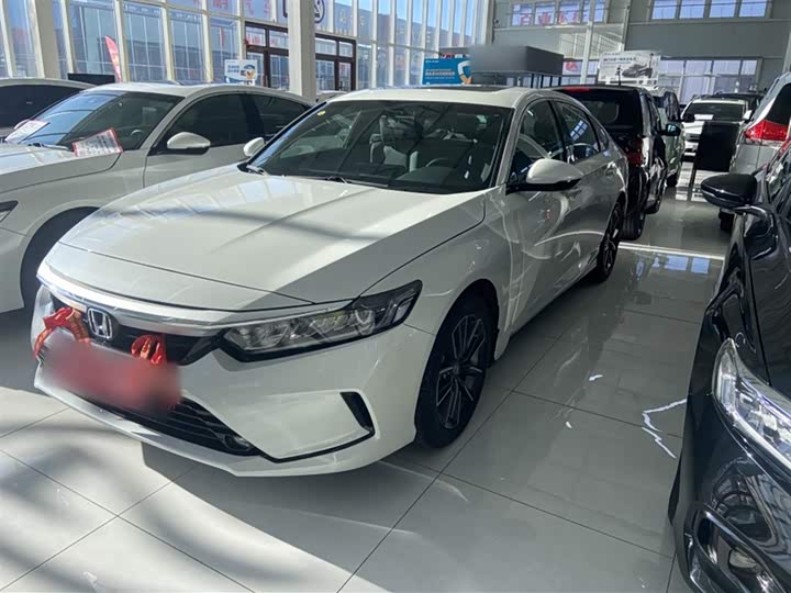 Фото 2 - Honda Inspire