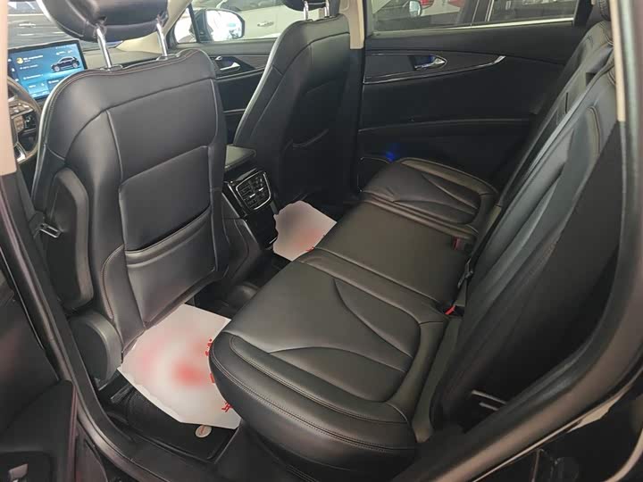 Фото 17 - Lincoln Nautilus