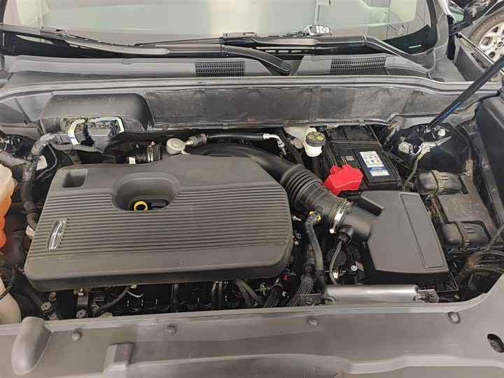 Фото 20 - Lincoln Nautilus