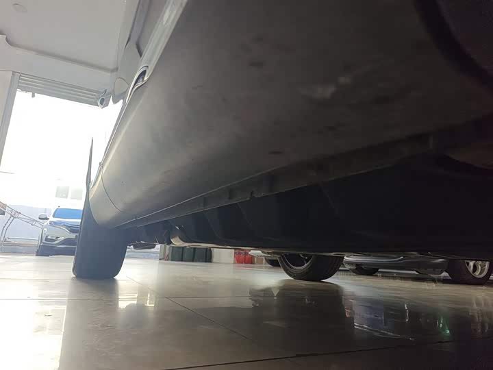 Фото 21 - Lincoln Nautilus