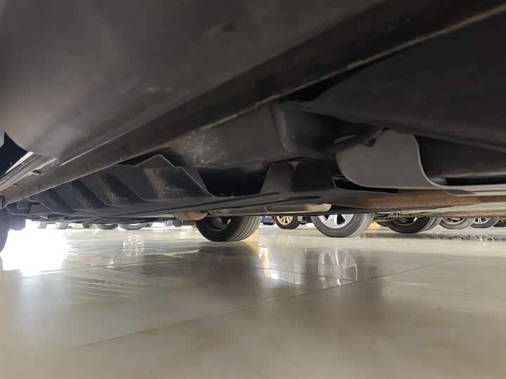 Фото 22 - Lincoln Nautilus