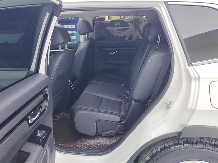 Фото 11 - Honda CR-V