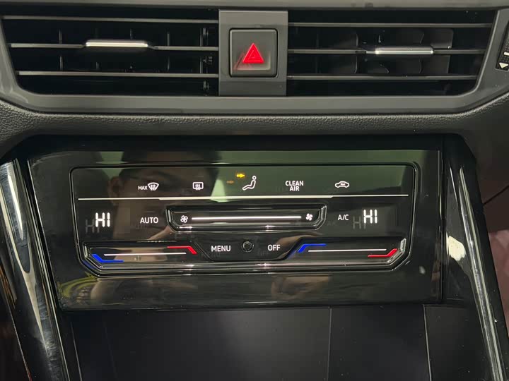 Фото 17 - Volkswagen Tayron