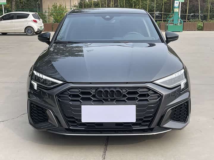 Фото 2 - Audi A3