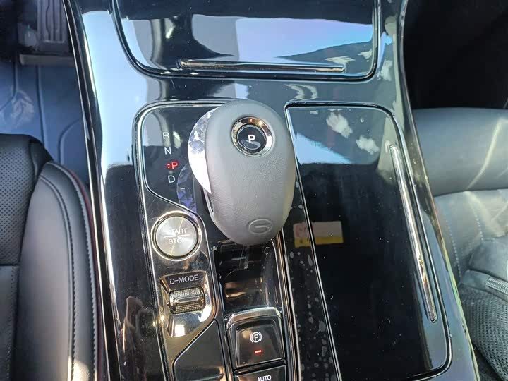 Фото 14 - GAC Trumpchi M8