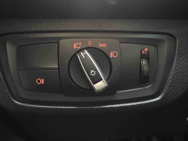 Фото 11 - BMW 1 Series