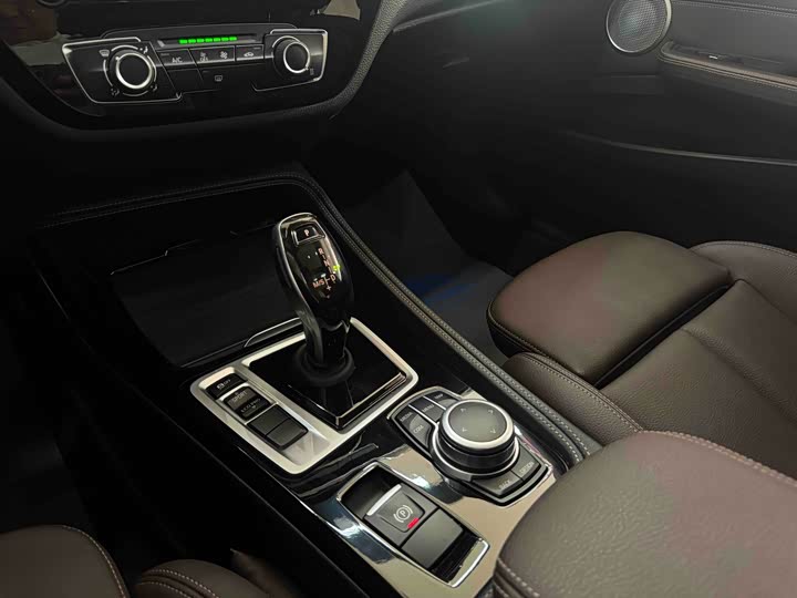 Фото 13 - BMW 1 Series