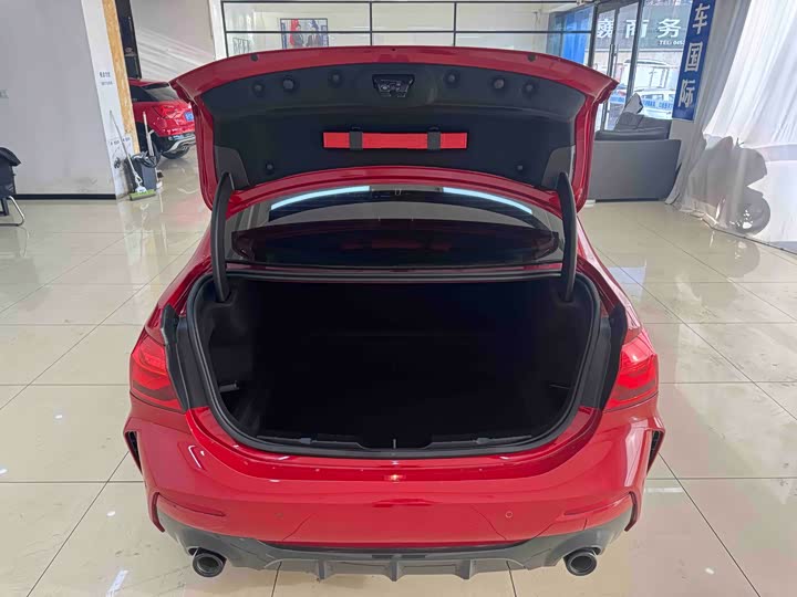 Фото 19 - BMW 1 Series