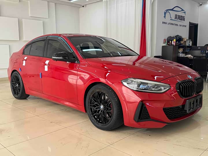 Фото 3 - BMW 1 Series