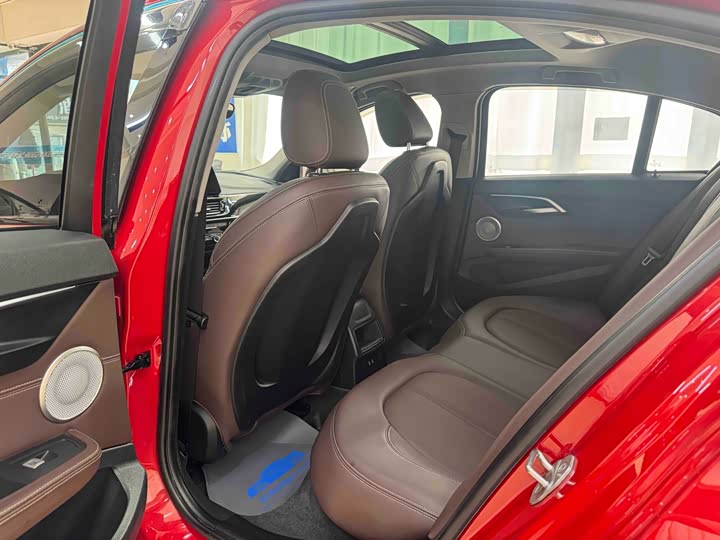 Фото 8 - BMW 1 Series