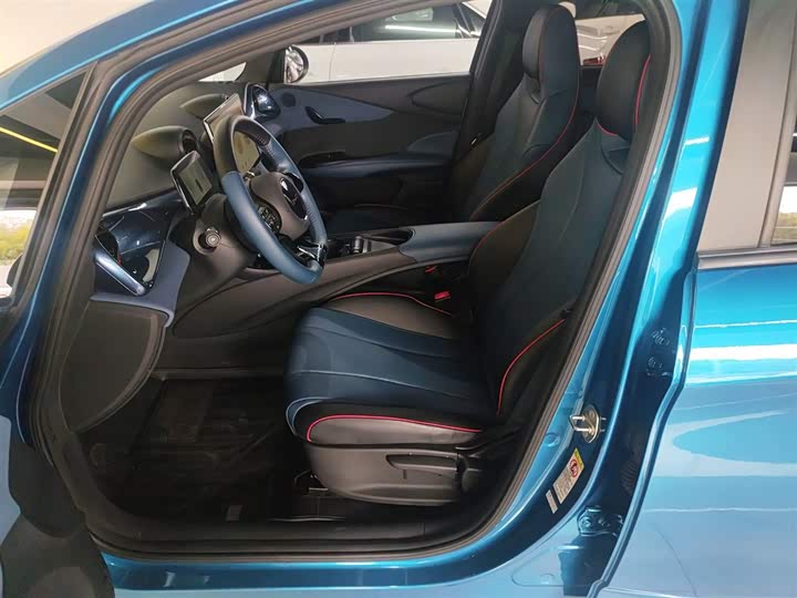 Фото 15 - BYD Dolphin