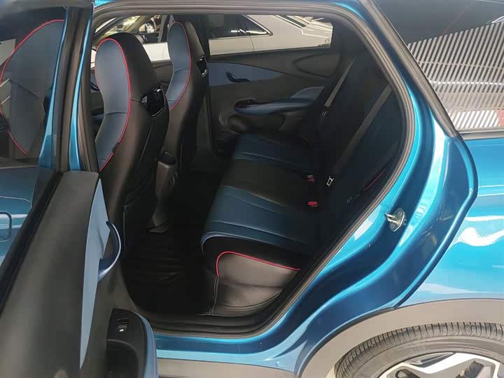 Фото 17 - BYD Dolphin