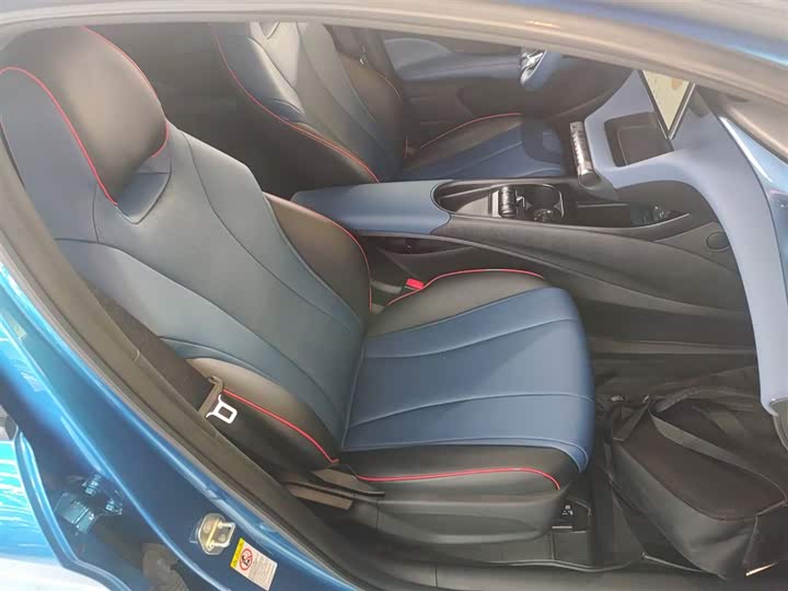 Фото 25 - BYD Dolphin