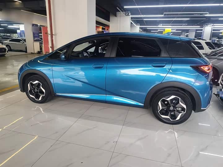 Фото 5 - BYD Dolphin