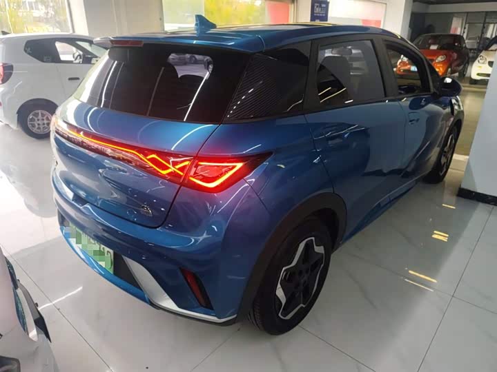 Фото 7 - BYD Dolphin