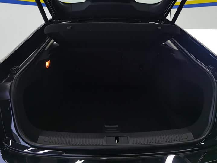 Фото 4 - Bestune B70