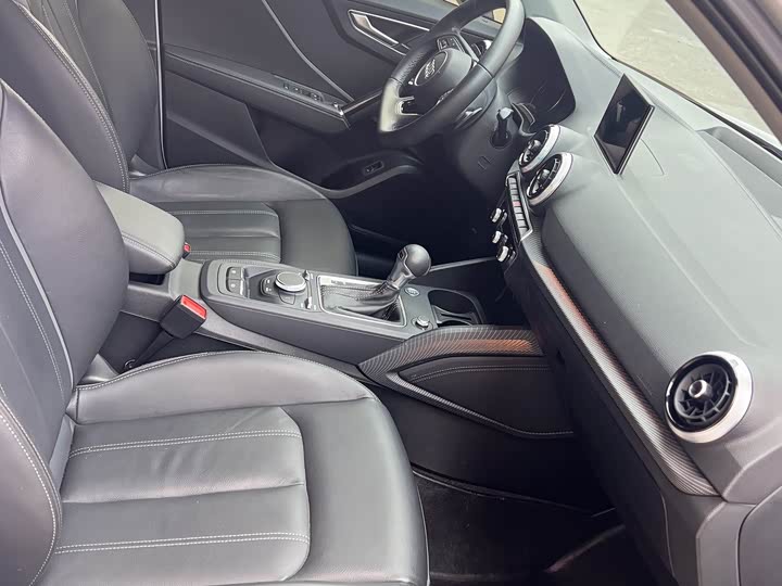 Фото 9 - Audi Q2L