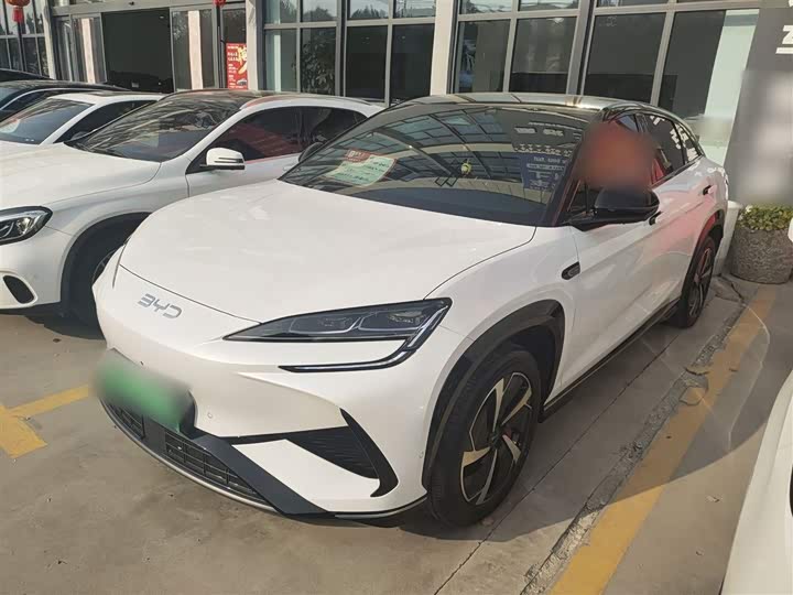 Фото 2 - BYD Sea Lion 07 EV