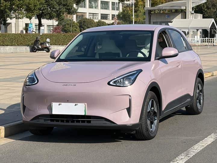 Фото 3 - Geely Galaxy Geome