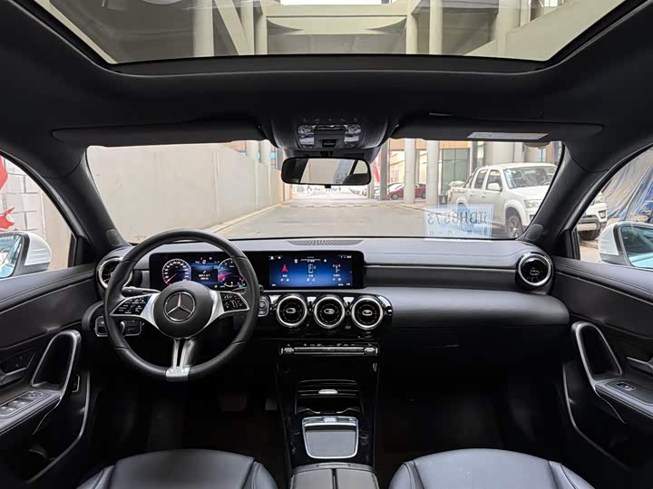 Фото 11 - Mercedes-Benz A-Class