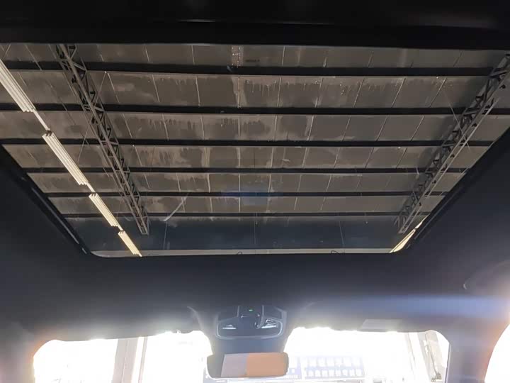 Фото 18 - Geely Monjaro L Hybrid