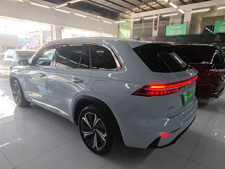 Фото 5 - Geely Monjaro L Hybrid