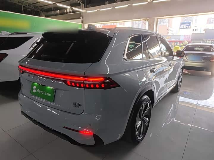Фото 7 - Geely Monjaro L Hybrid