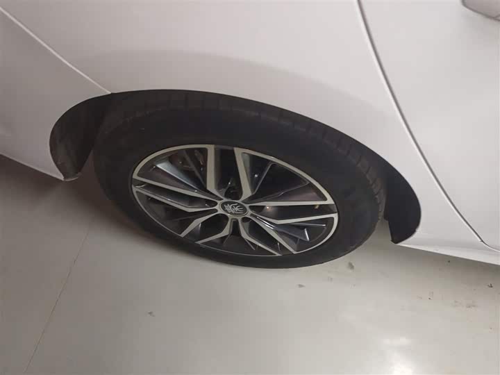 Фото 26 - BYD Qin Plus