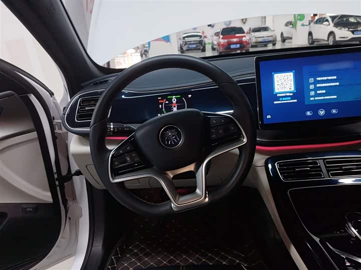 Фото 3 - BYD Qin Plus