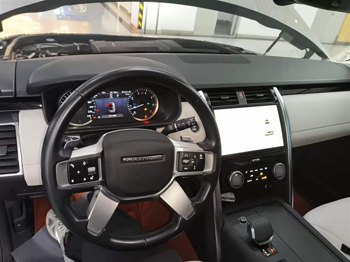 Фото 10 - Land Rover Discovery