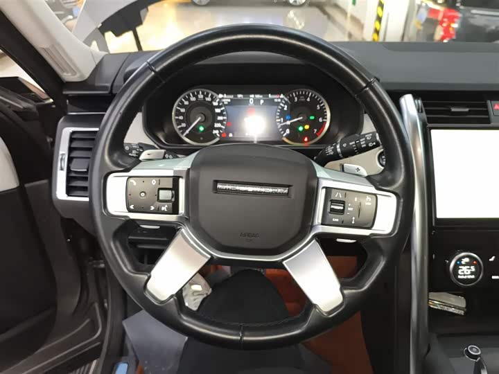 Фото 11 - Land Rover Discovery