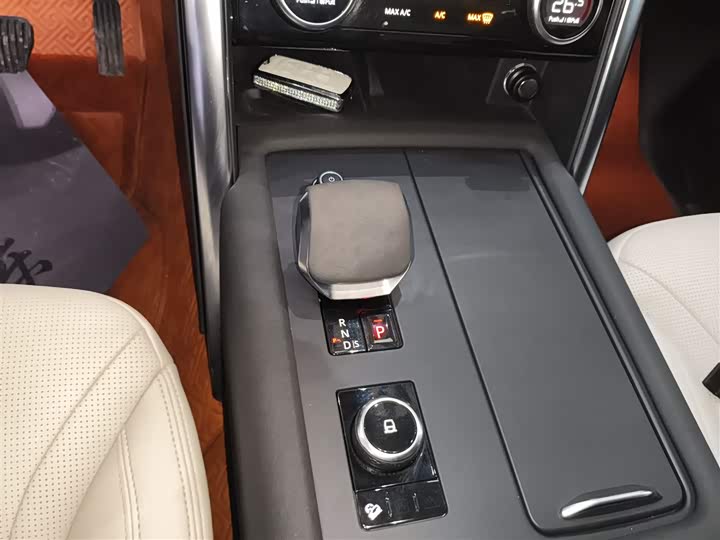 Фото 14 - Land Rover Discovery