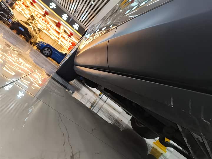 Фото 22 - Land Rover Discovery