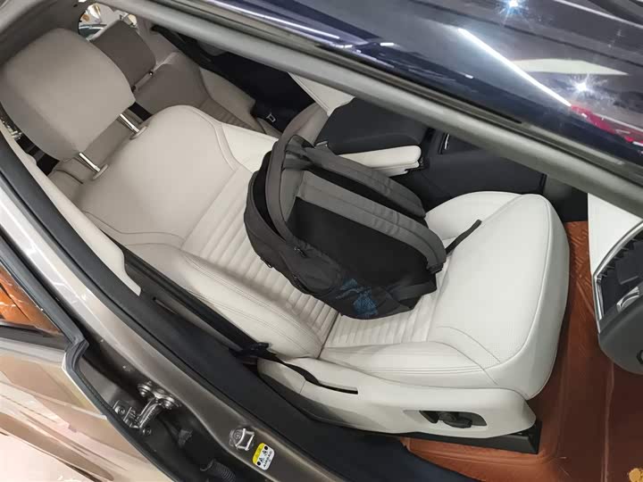 Фото 25 - Land Rover Discovery