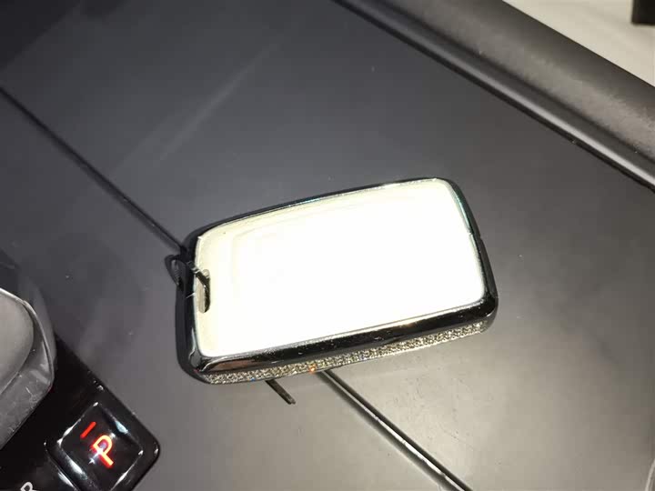 Фото 9 - Land Rover Discovery