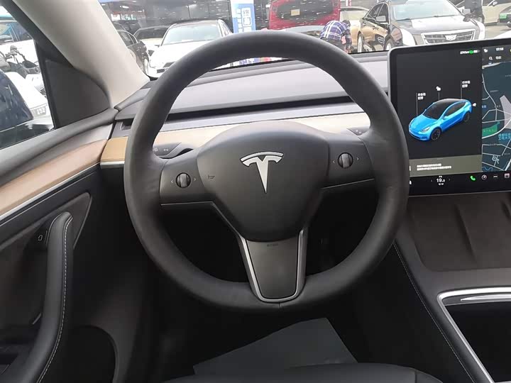 Фото 11 - Tesla Model Y