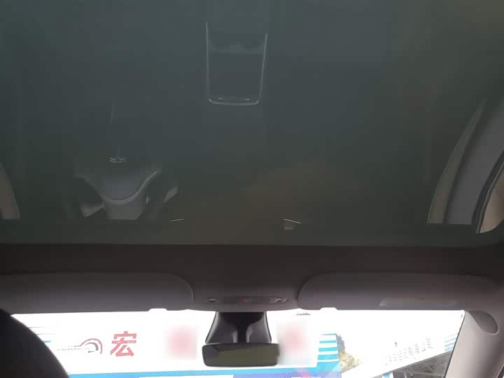 Фото 18 - Tesla Model Y