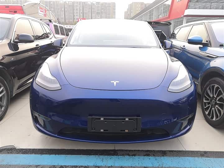 Фото 3 - Tesla Model Y