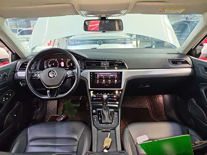 Фото 10 - Volkswagen Lamando L