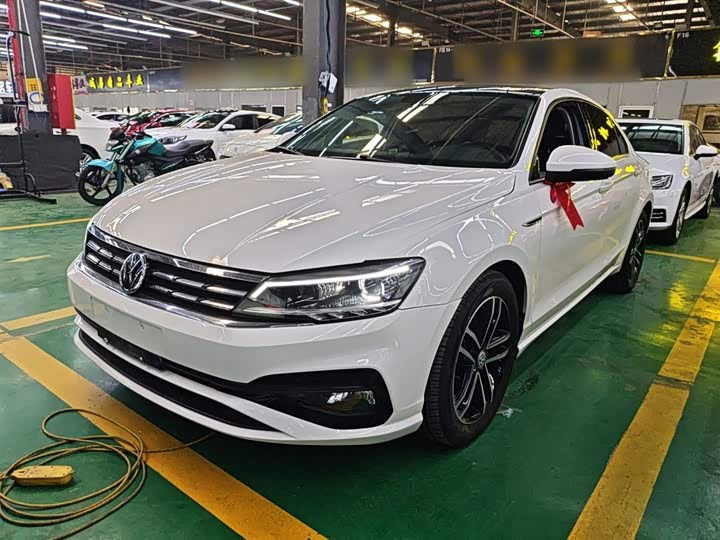 Фото 2 - Volkswagen Lamando L