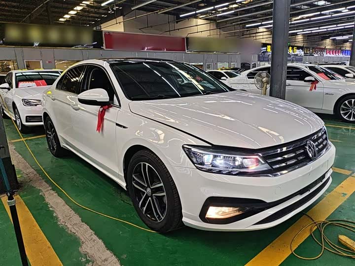 Фото 4 - Volkswagen Lamando L